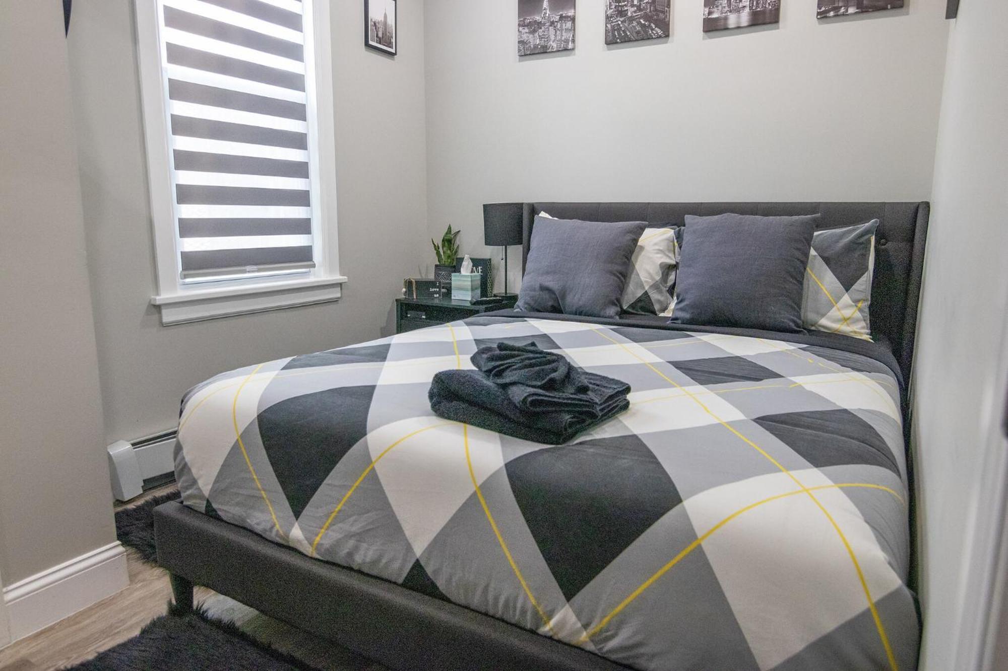 Hugh'S And Nora'S Place To Stay Ню Йорк Екстериор снимка