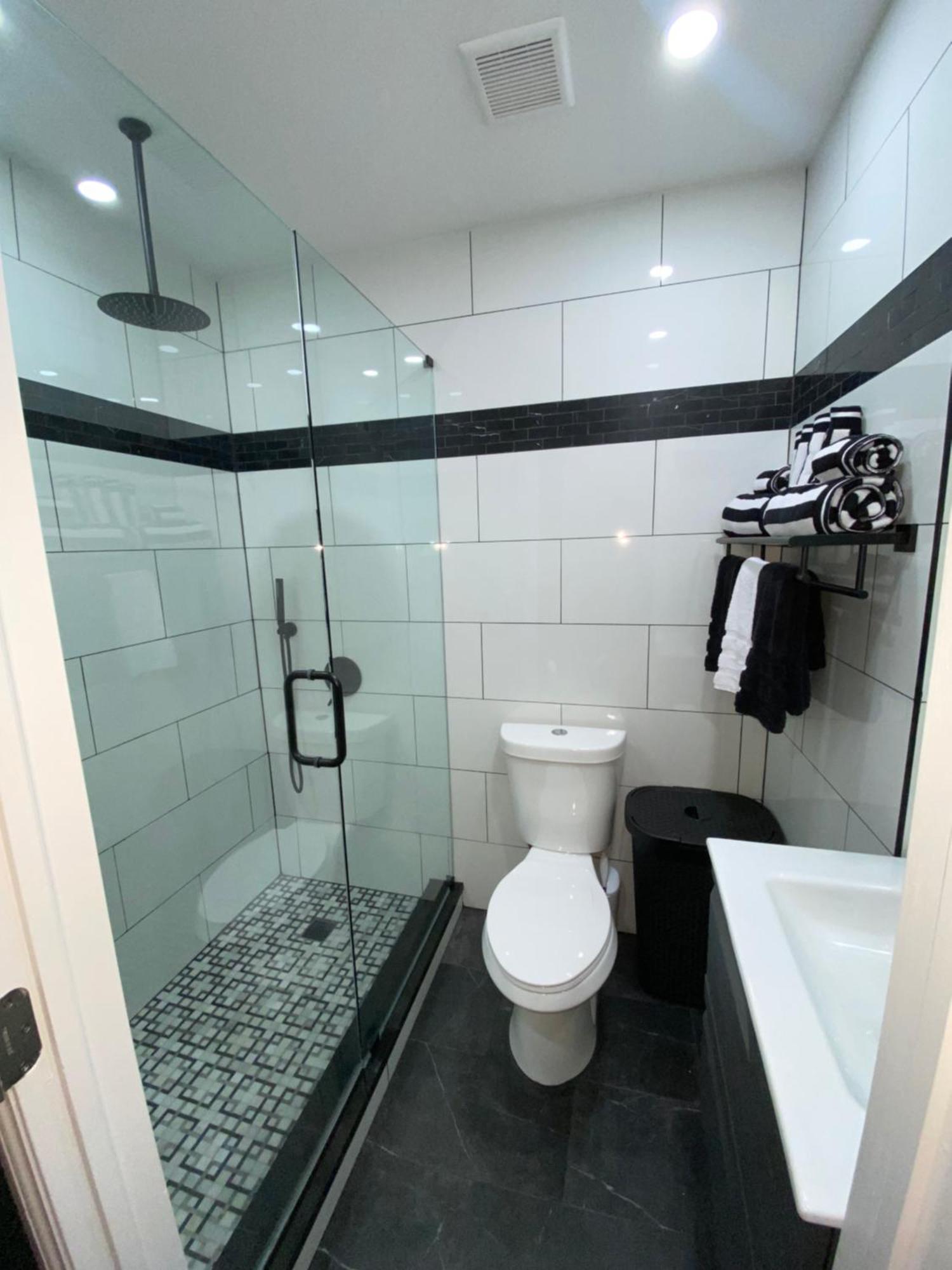 Hugh'S And Nora'S Place To Stay Ню Йорк Екстериор снимка